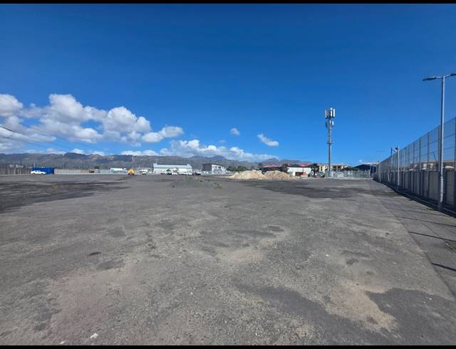 10,000M² INDUSTRIAL YARD TO LET IN STRAND INDUSTRIA